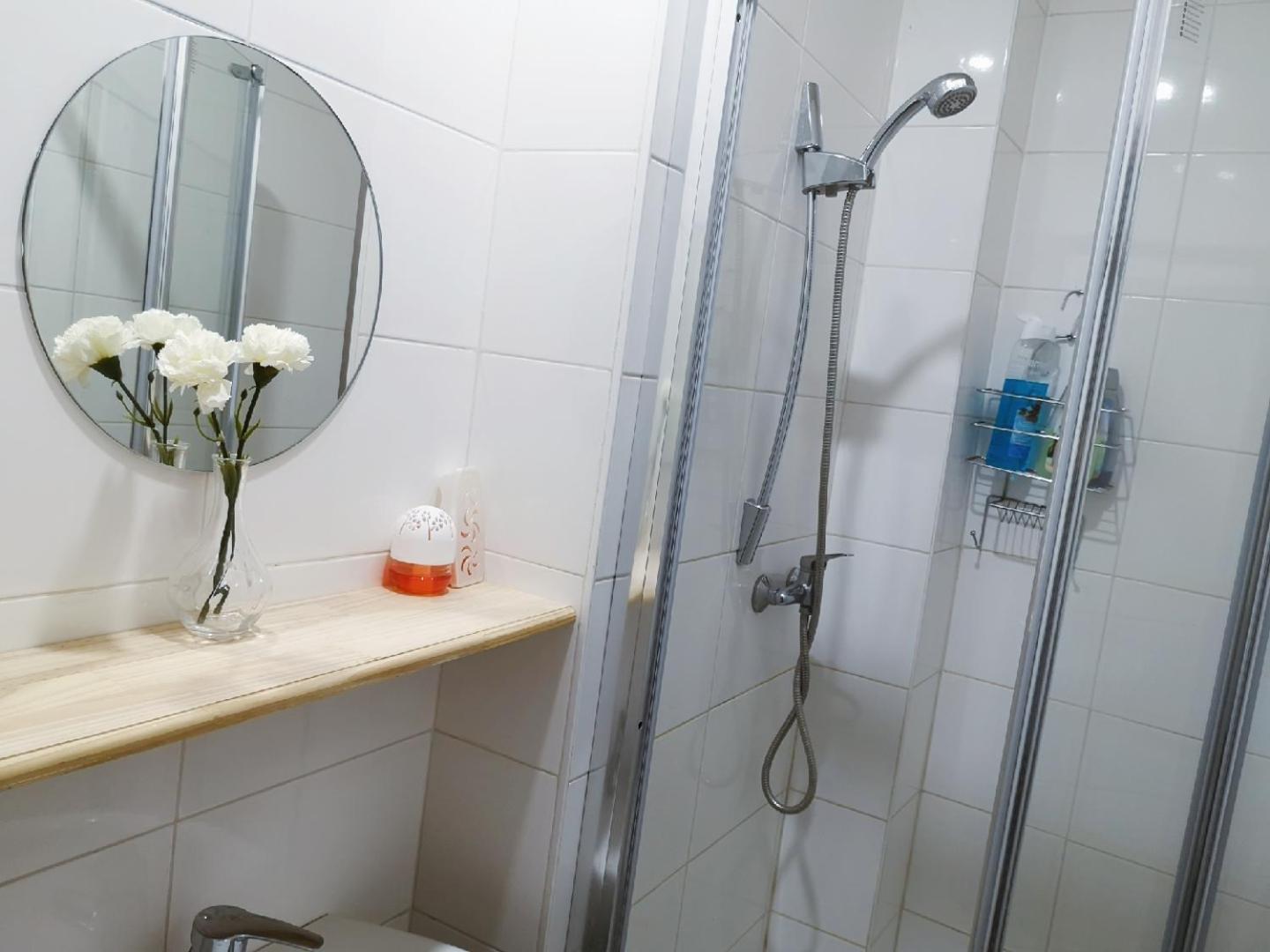 A Private Room For Backpacker Share Bathroom Bruxelles Exterior foto
