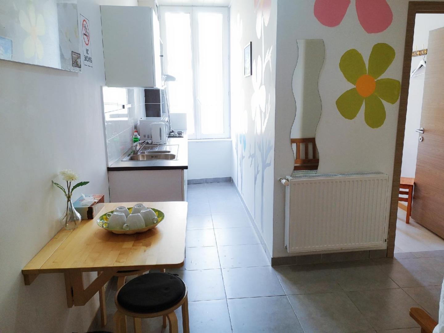 A Private Room For Backpacker Share Bathroom Bruxelles Exterior foto